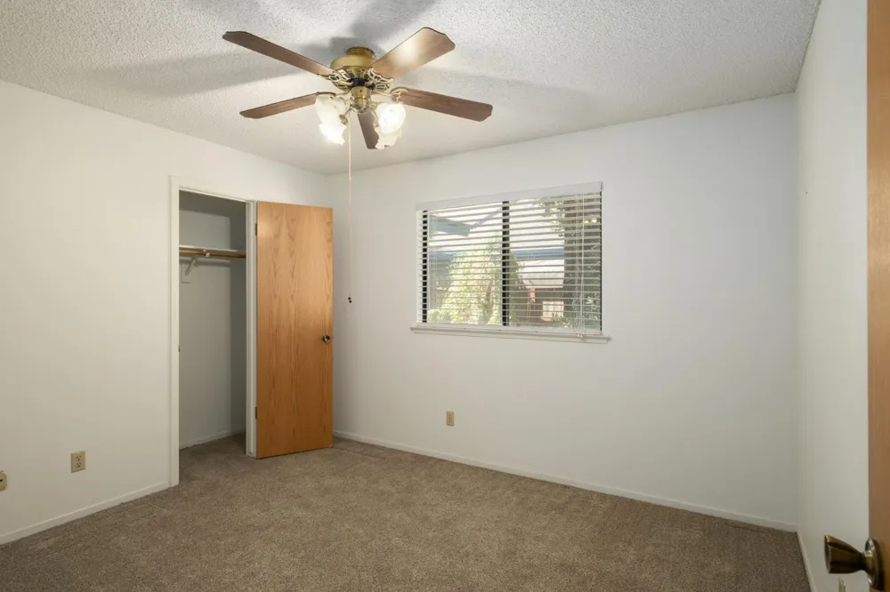 551 W Pat Drive Clovis, CA 93612