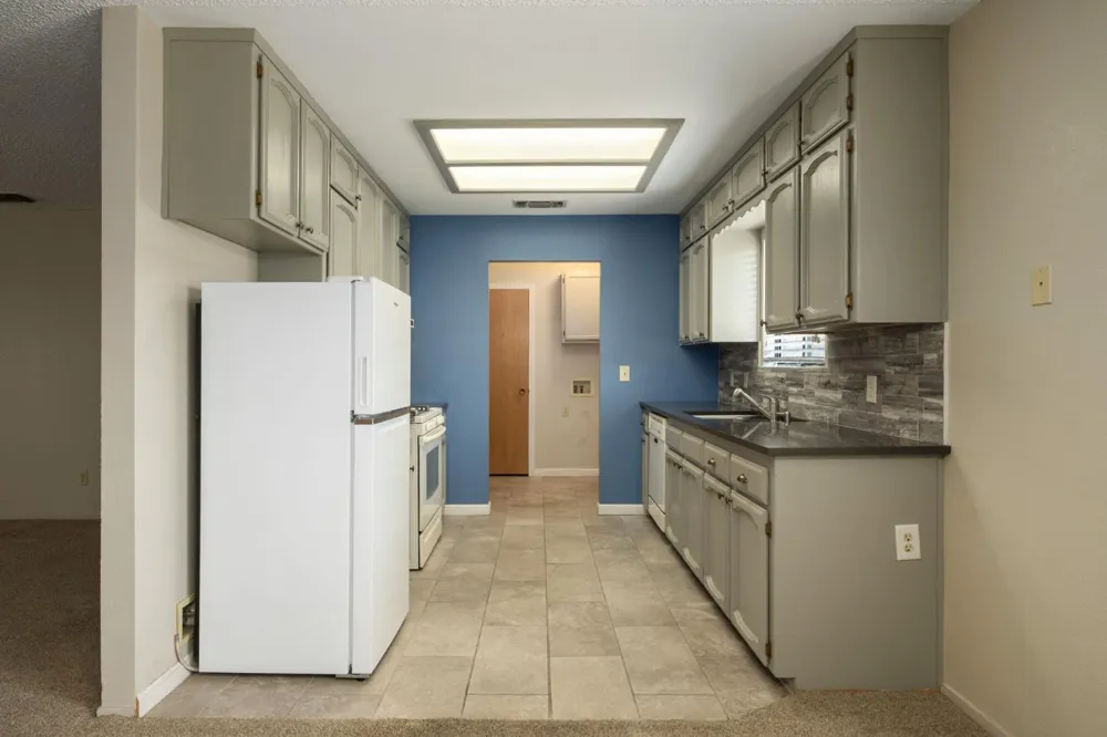 551 W Pat Drive Clovis, CA 93612