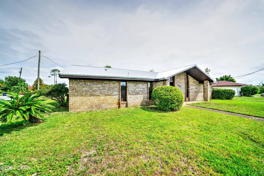 1820 W 24th Street Panama City, FL 32405