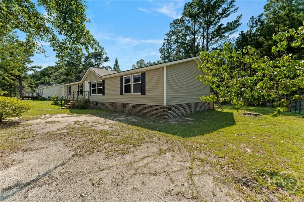 180 Lucious Drive Pembroke, GA 31321