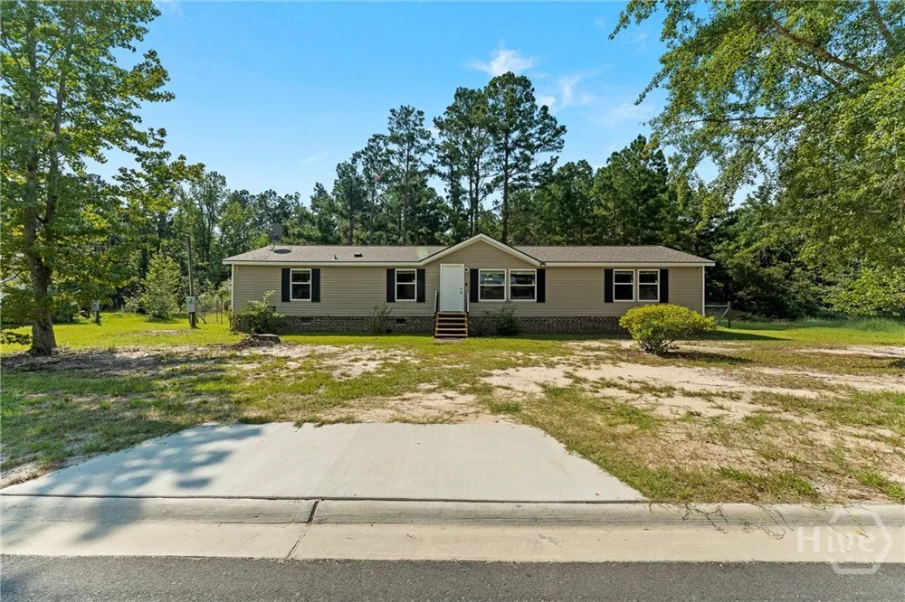 180 Lucious Drive Pembroke, GA 31321