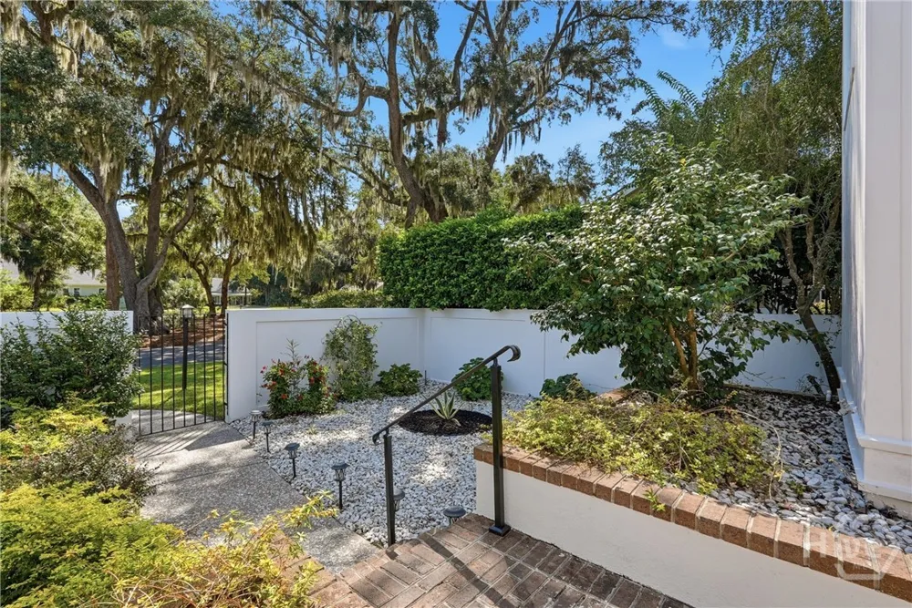 3 Top Gallant Circle Savannah, GA 31411