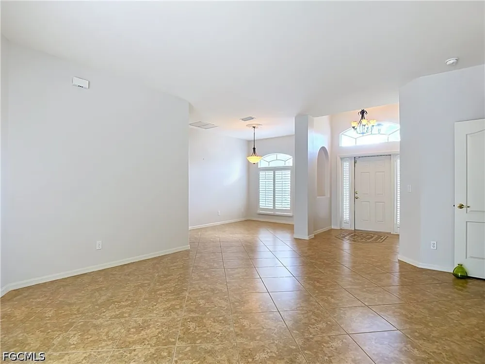 Cutters Court Fort Myers, FL 33908