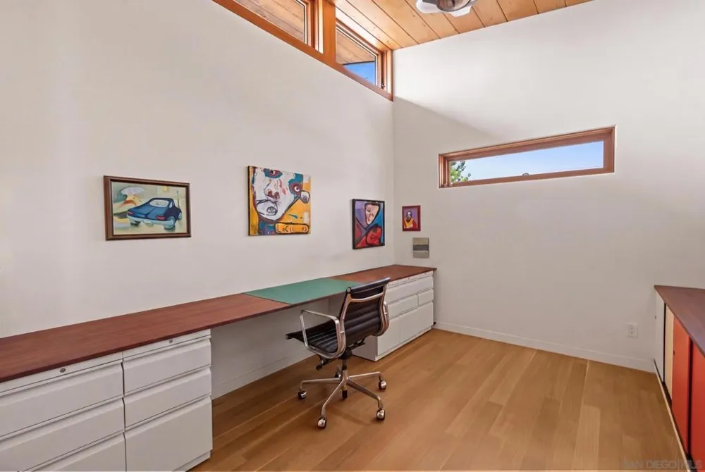 4771 Newport Ave San Diego, CA 92107