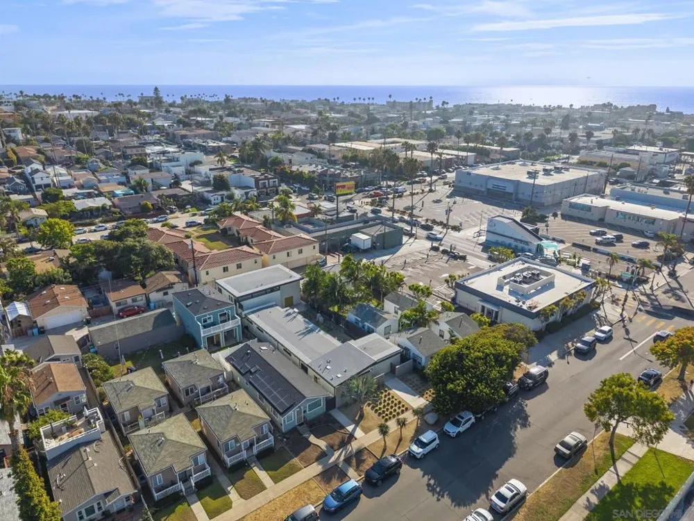 4771 Newport Ave San Diego, CA 92107