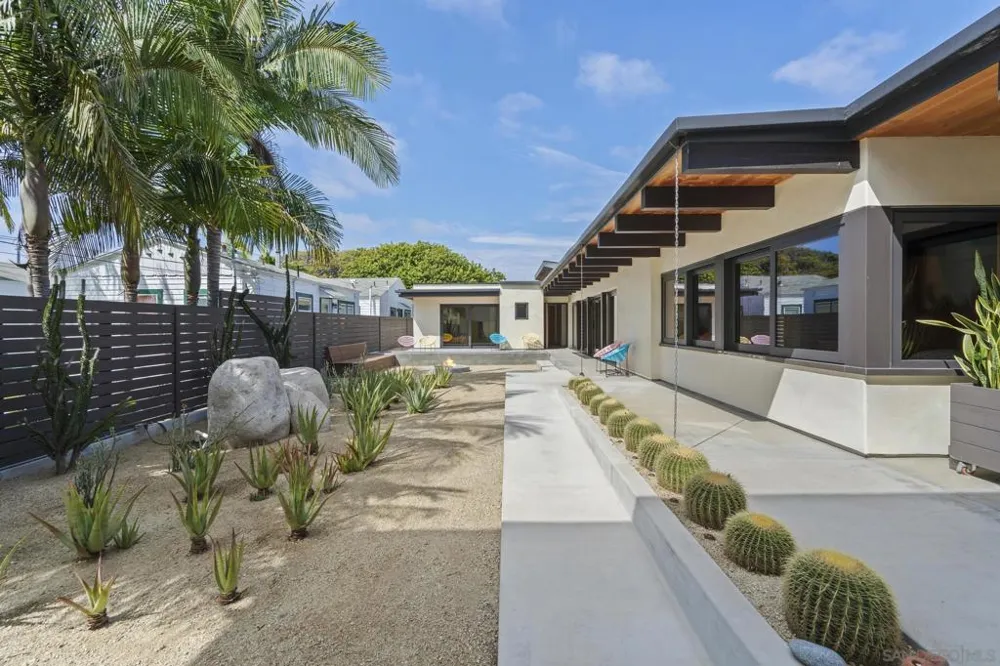4771 Newport Ave San Diego, CA 92107