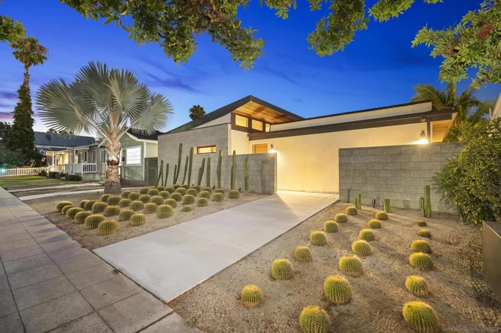 4771 Newport Ave San Diego, CA 92107