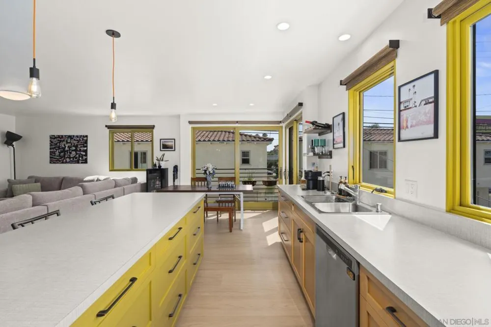 4771 Newport Ave San Diego, CA 92107