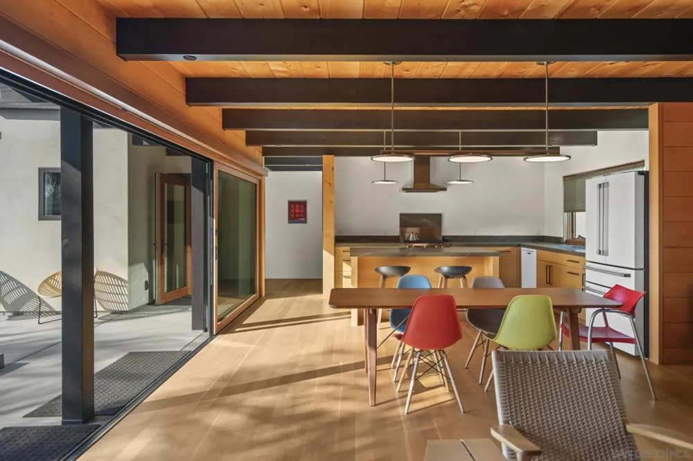 4771 Newport Ave San Diego, CA 92107