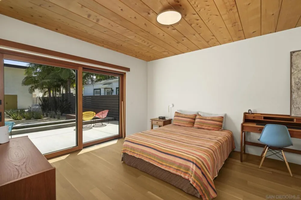 4771 Newport Ave San Diego, CA 92107