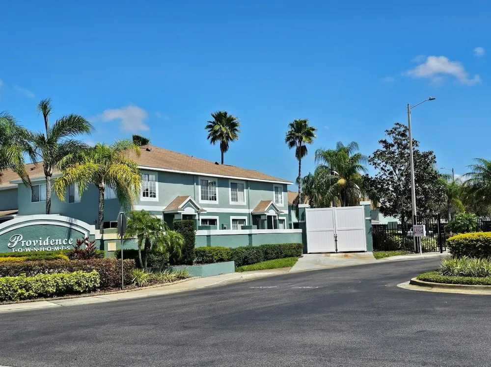 2053 FLUORSHIRE DRIVE Brandon, FL 33511