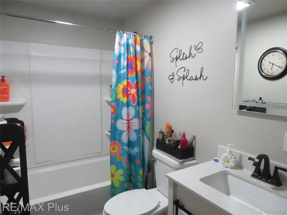 11391 Genesee Road Thetford Township, MI 48420