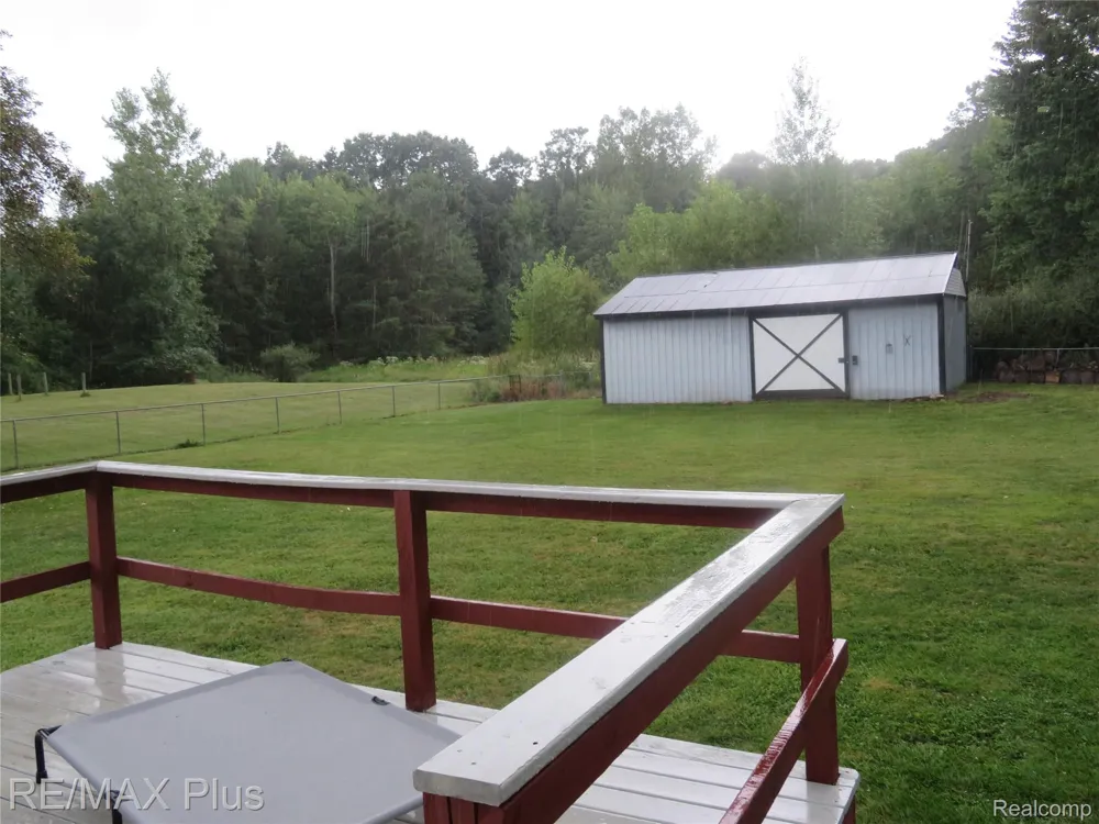 11391 Genesee Road Thetford Township, MI 48420