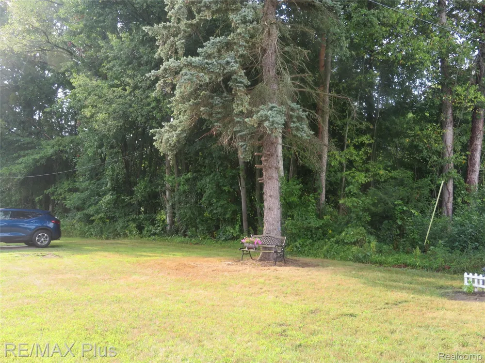 11391 Genesee Road Thetford Township, MI 48420