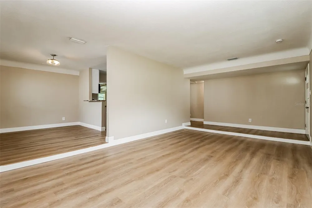 10293 SATSUMA ROAD Seminole, FL 33772