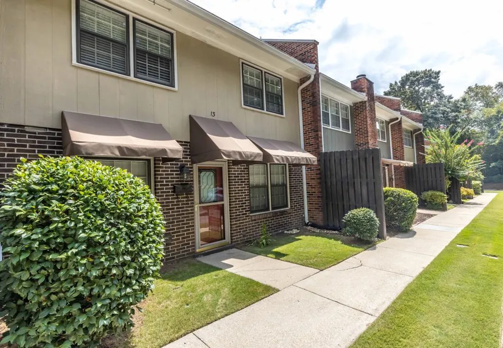 6101 River Road #13 Columbus, GA 31904