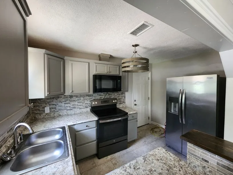 3233 SW Hendrix Street Columbus, GA 31903