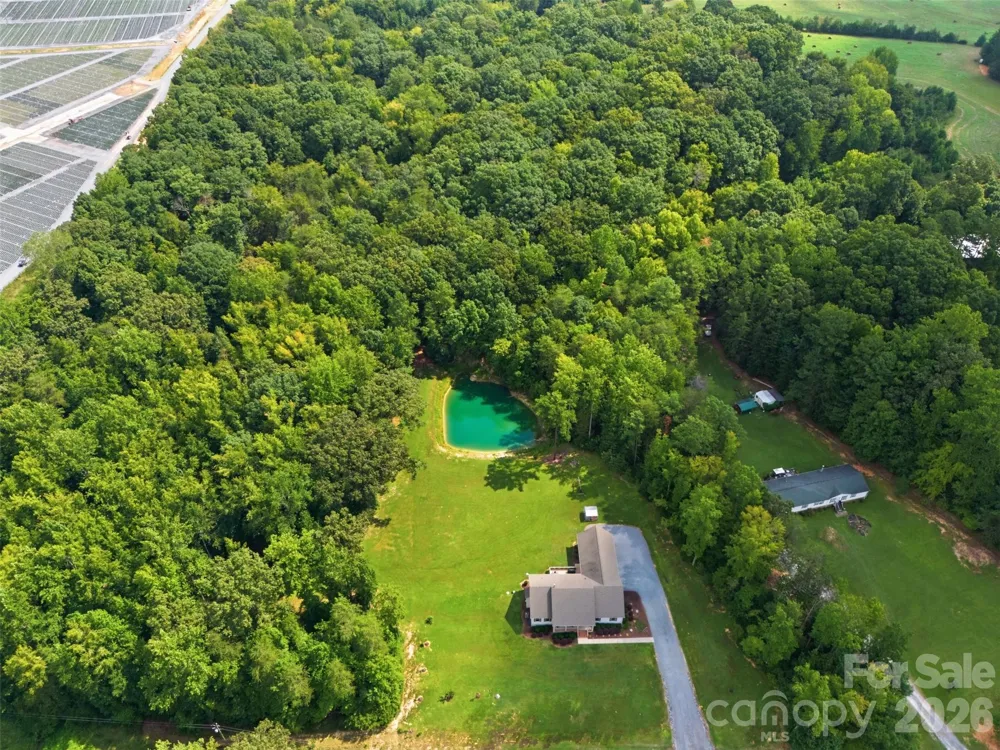 2453 Quarry Road York, SC 29745