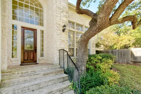9704 Cinnabar Trail