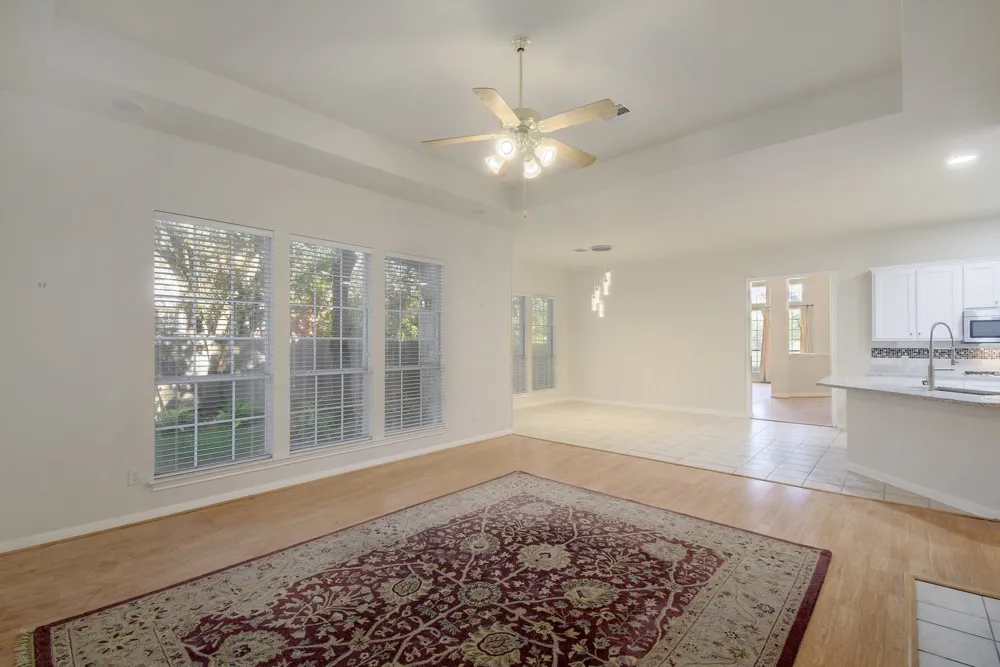 9704 Cinnabar Trail Austin, TX 78726