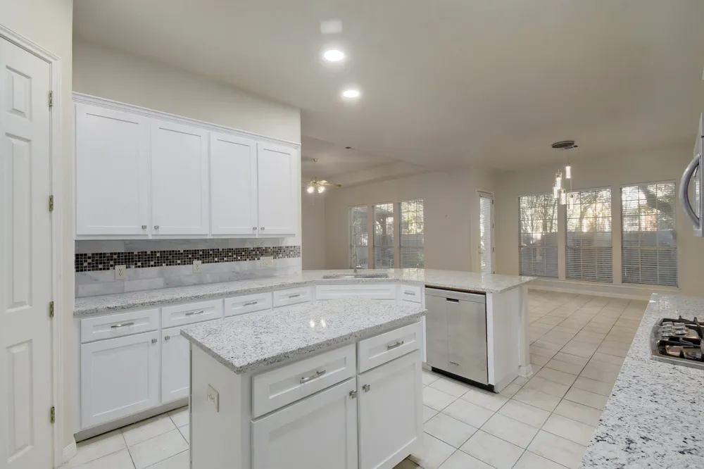 9704 Cinnabar Trail Austin, TX 78726