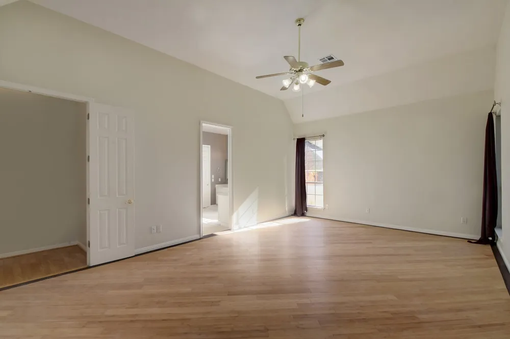 9704 Cinnabar Trail Austin, TX 78726