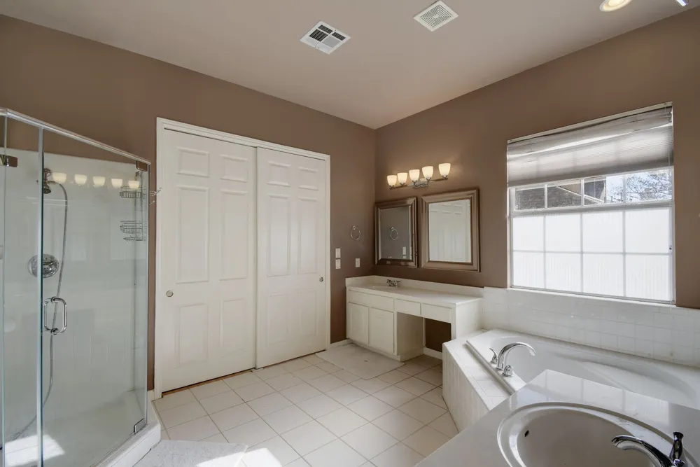 9704 Cinnabar Trail Austin, TX 78726