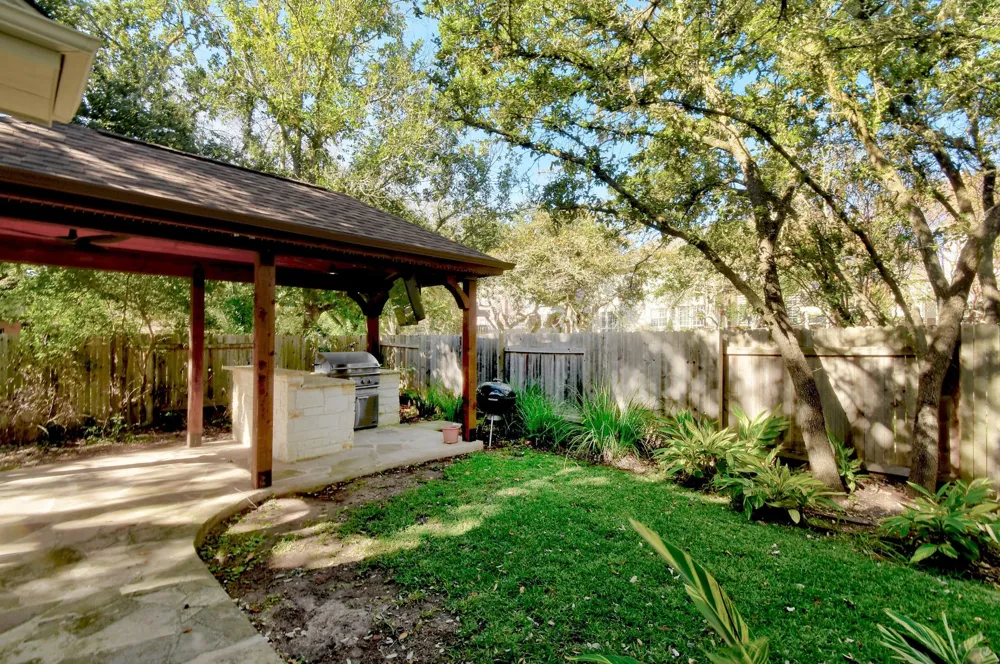 9704 Cinnabar Trail Austin, TX 78726