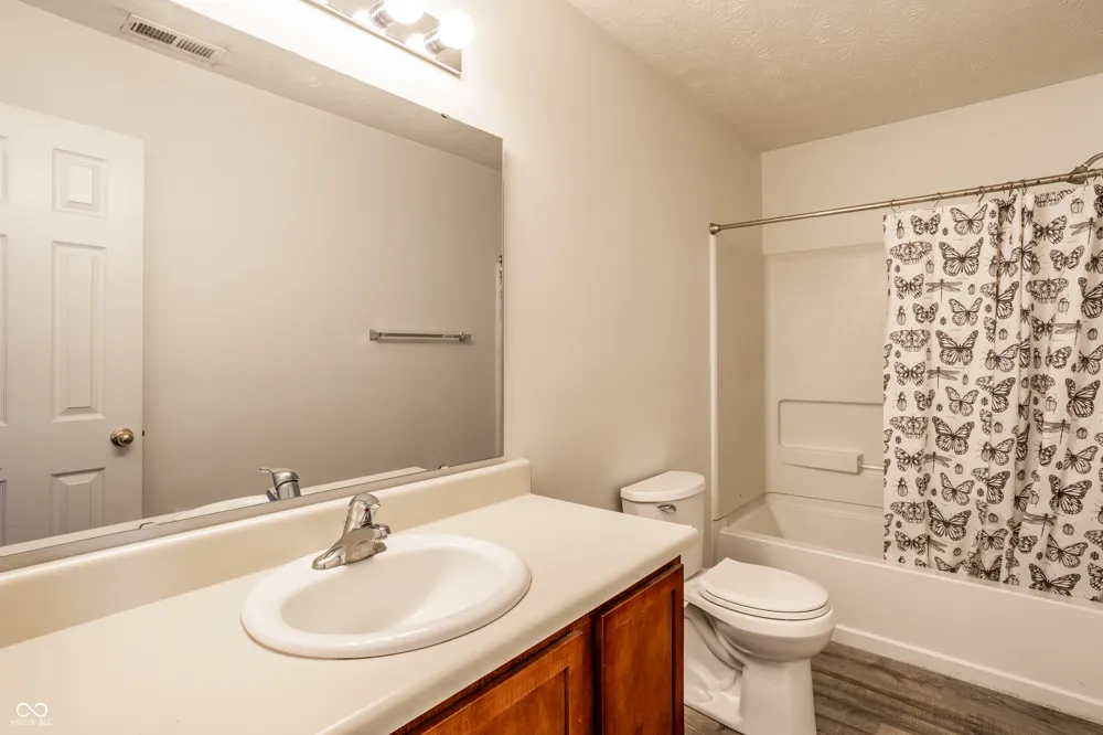 1050 Wendover Avenue Westfield, IN 46074