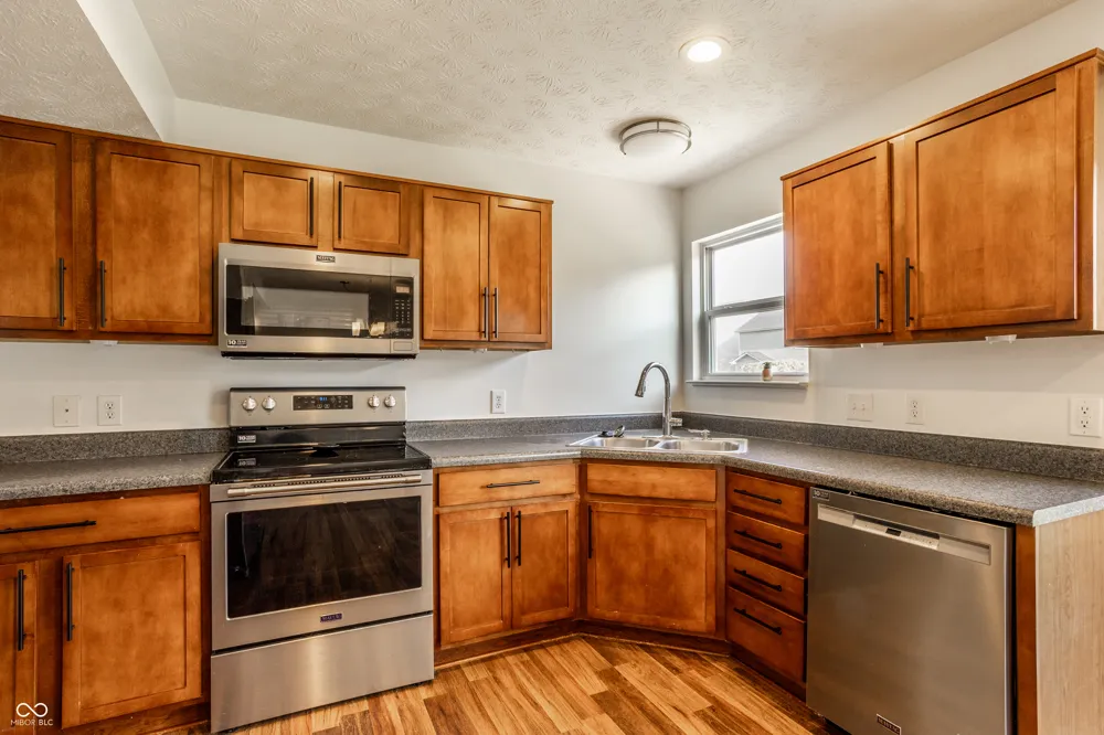 1050 Wendover Avenue Westfield, IN 46074