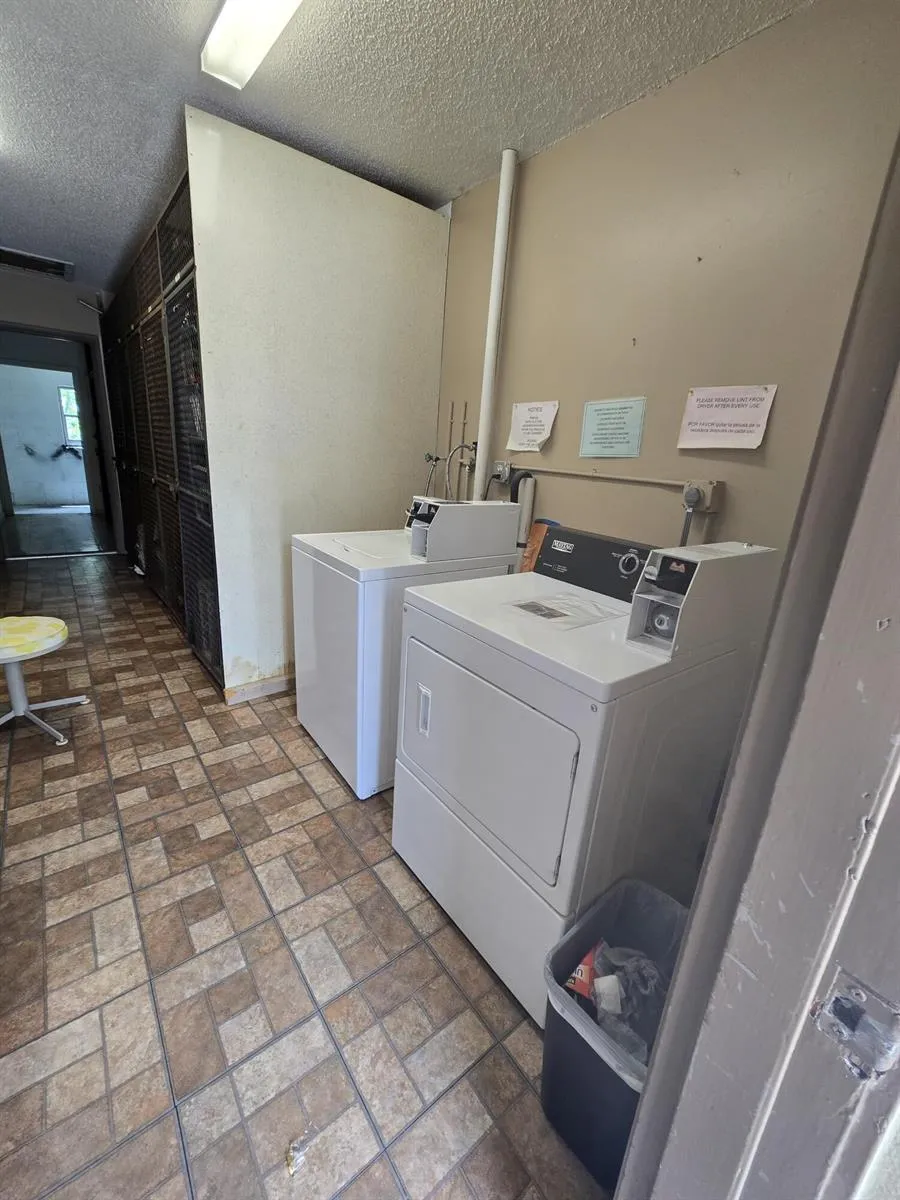 7310 NW 1ST STREET NW #206 Margate, FL 33063