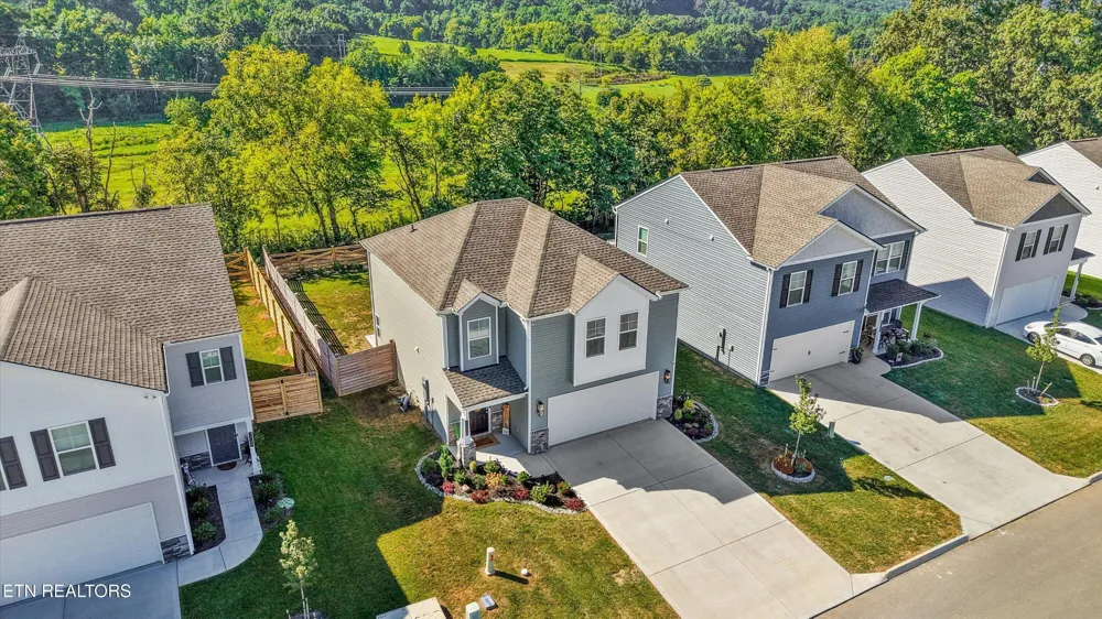 7720 Belhaven Lane Knoxville, TN 37918
