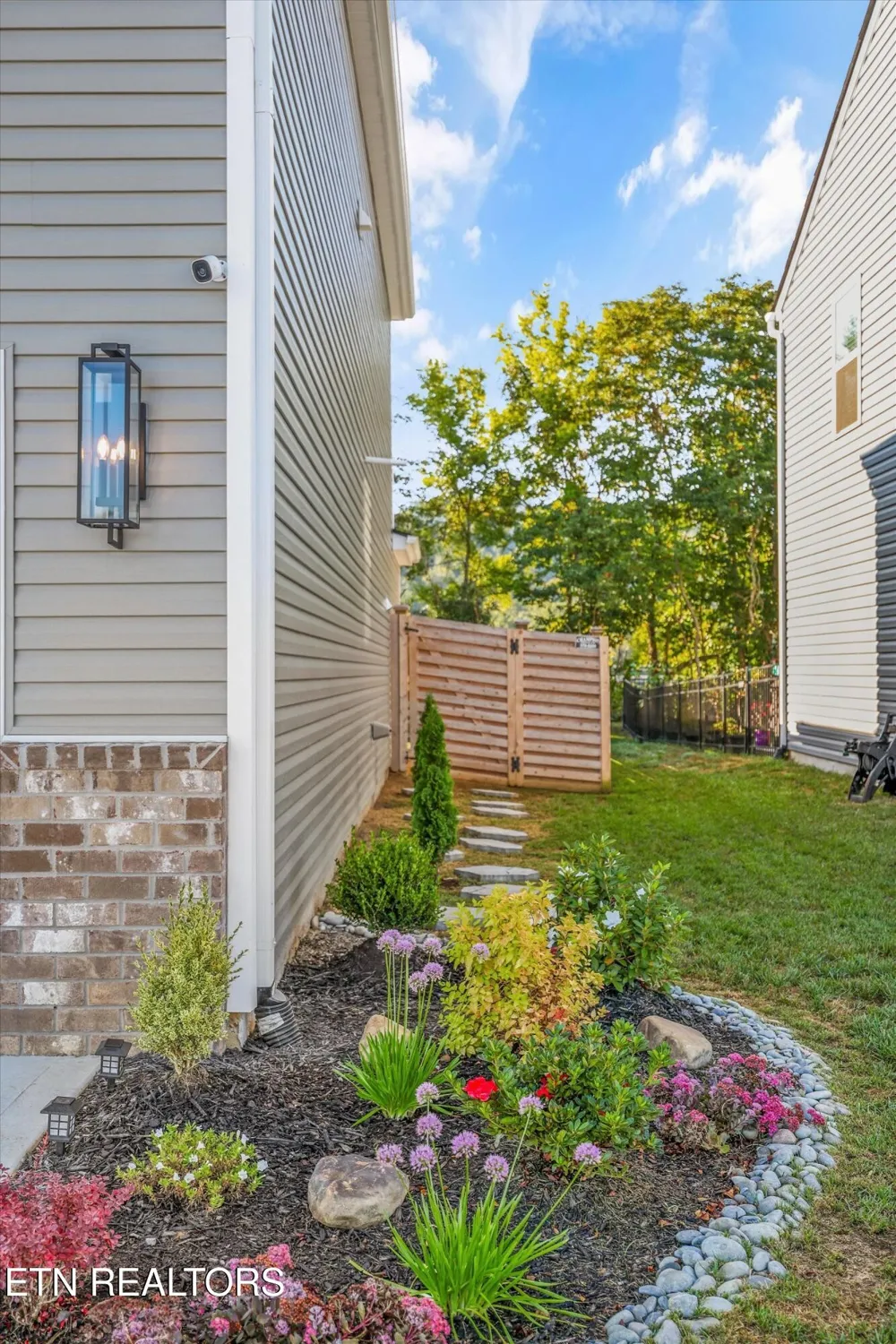 7720 Belhaven Lane Knoxville, TN 37918