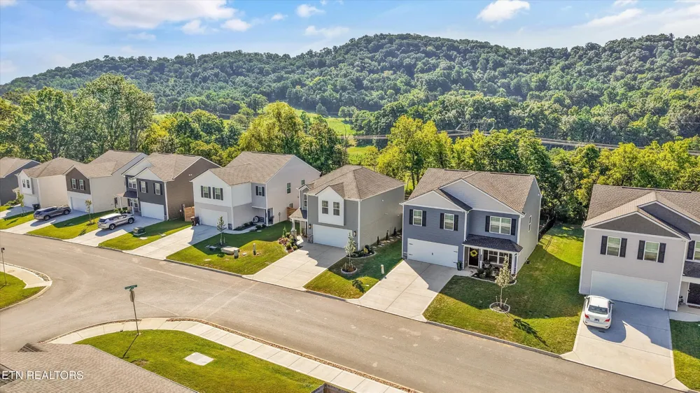 7720 Belhaven Lane Knoxville, TN 37918