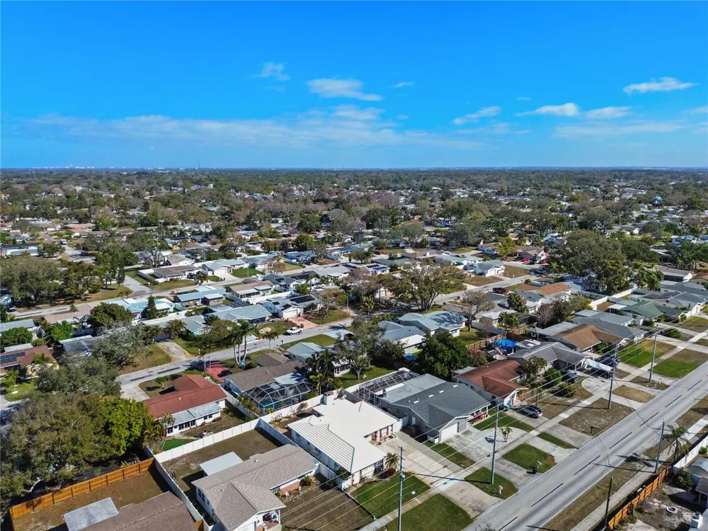13565 86TH AVENUE Seminole, FL 33776