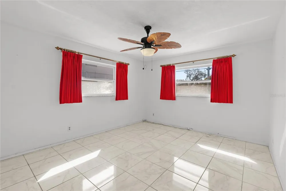 13565 86TH AVENUE Seminole, FL 33776