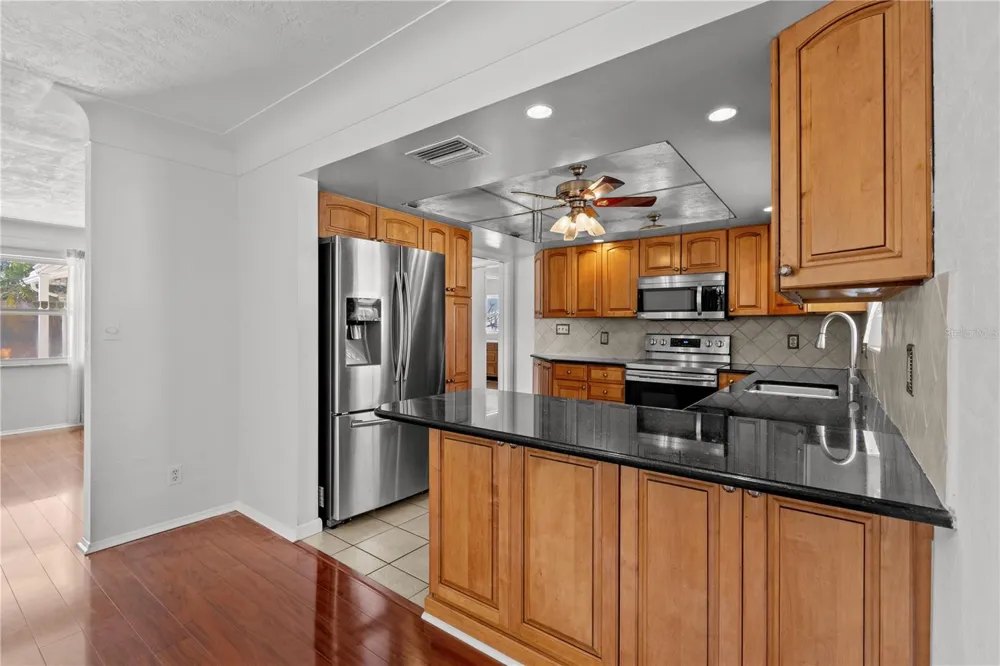 13565 86TH AVENUE Seminole, FL 33776