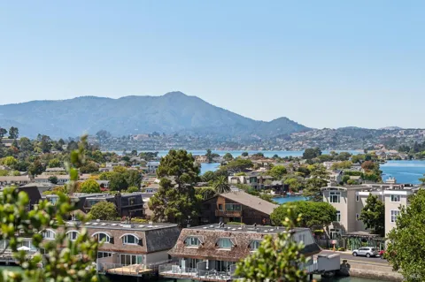 11 Alcatraz Avenue