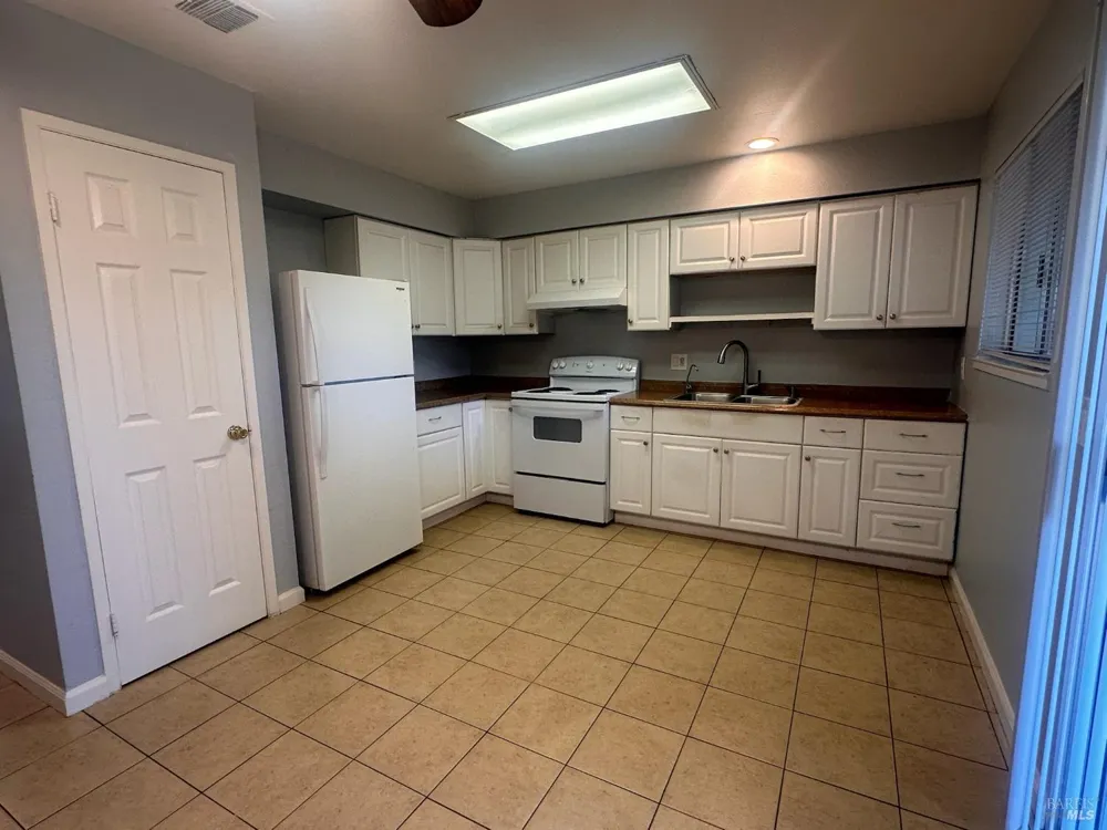 420 Marshall Road ##B Vacaville, CA 95688