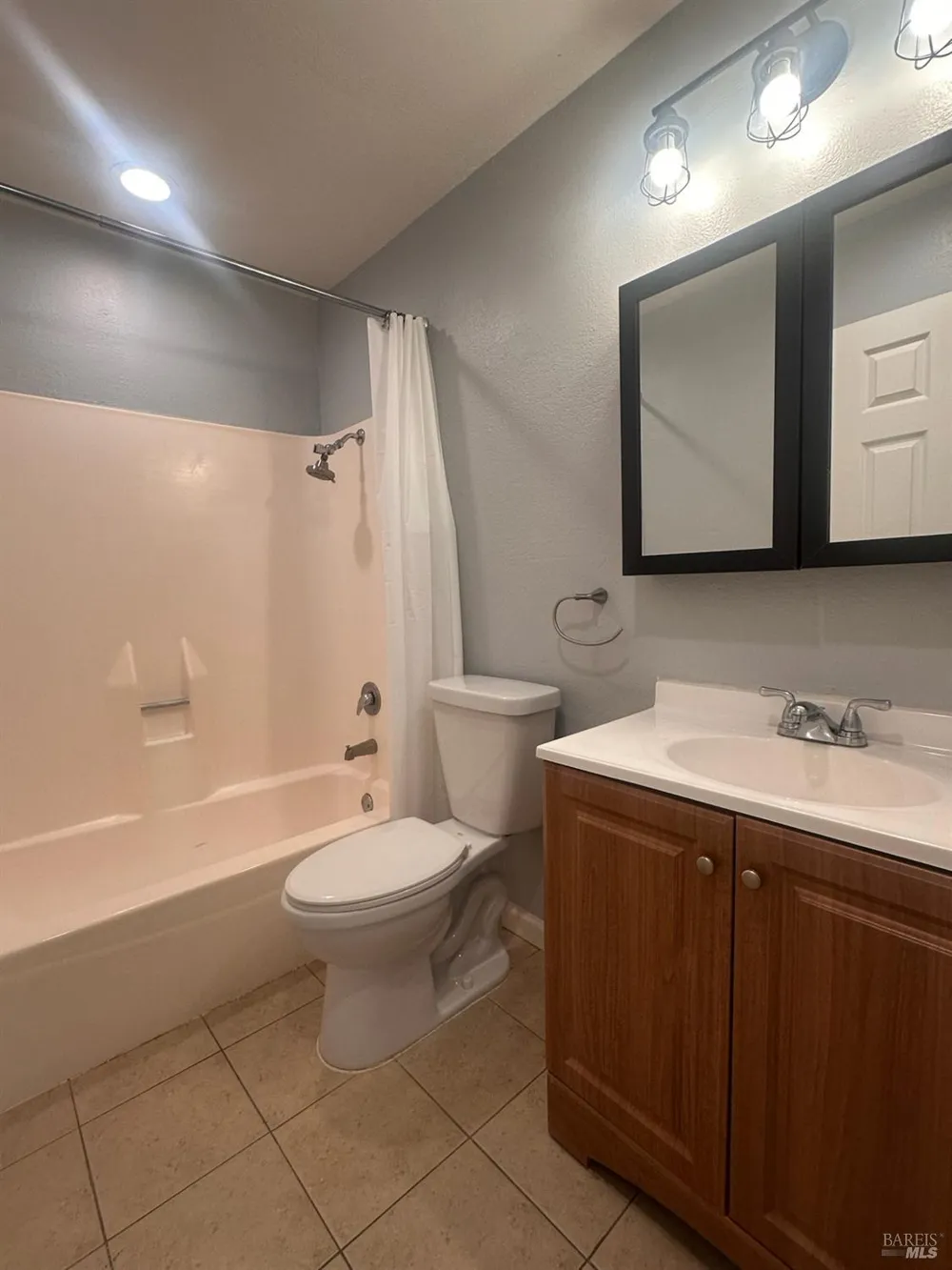 420 Marshall Road ##B Vacaville, CA 95688