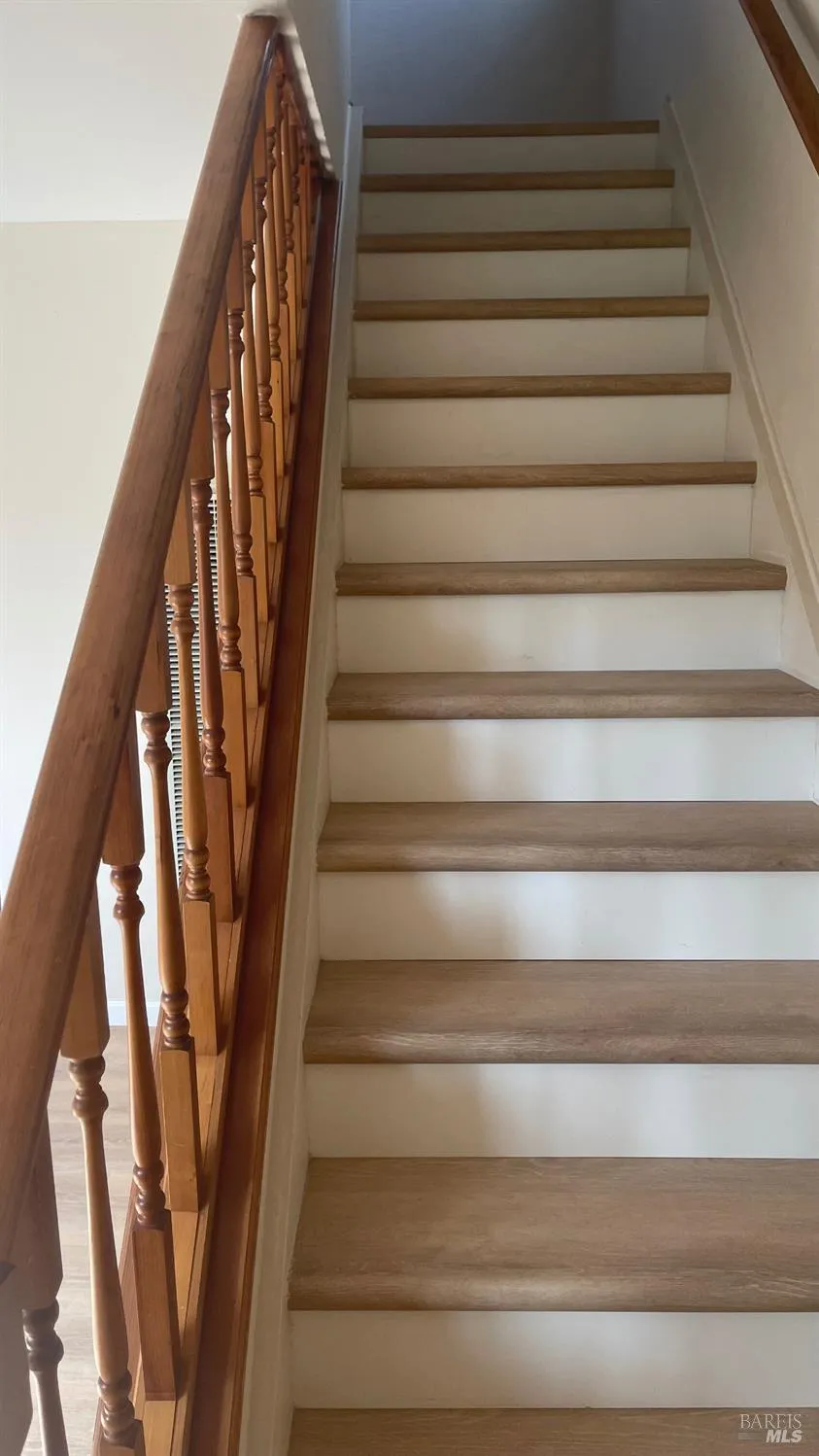 5048 Charmian Drive Santa Rosa, CA 95409