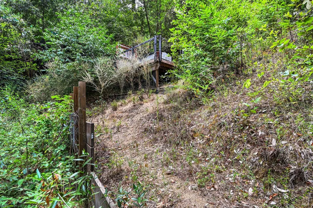 15320 Canyon 3 Road Rio Nido, CA 95471
