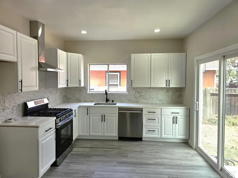 1001 Camellia Court Suisun City, CA 94585