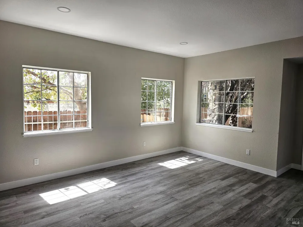 1001 Camellia Court Suisun City, CA 94585