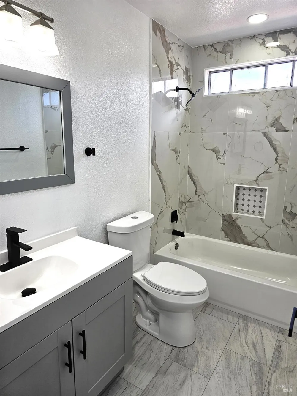 1001 Camellia Court Suisun City, CA 94585