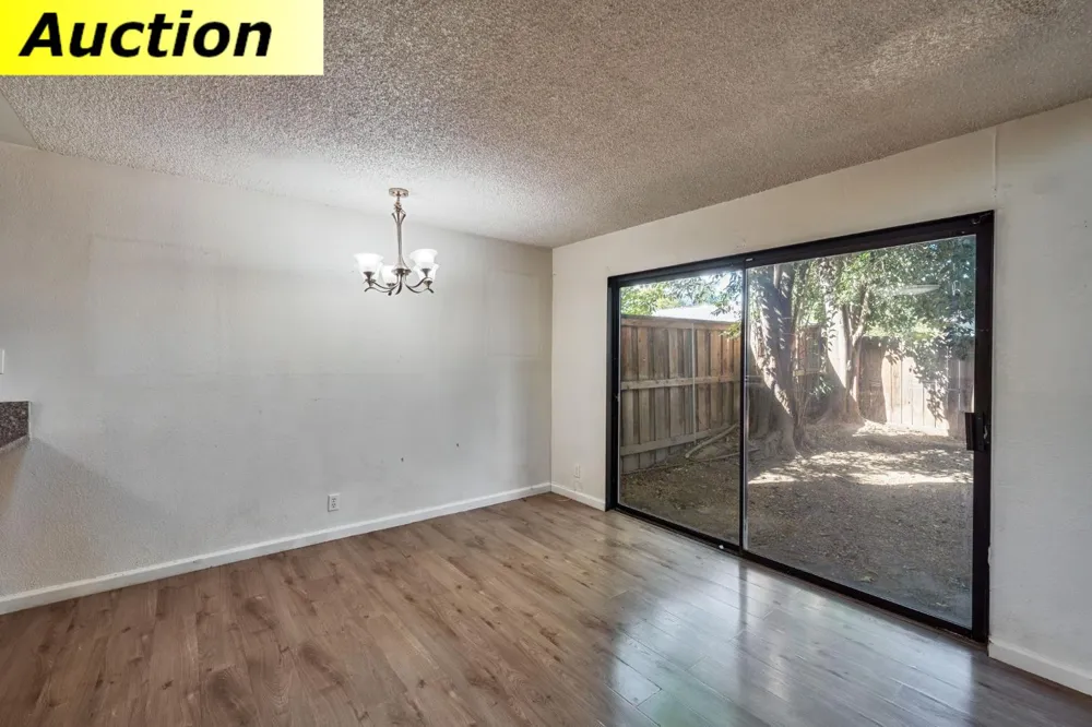 219 River Run Circle Sacramento, CA 95833
