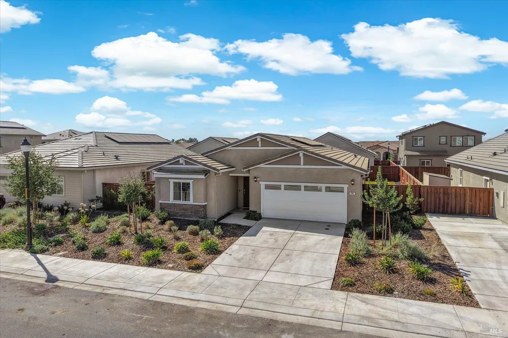 1745 Orchid Avenue Dixon, CA 95620