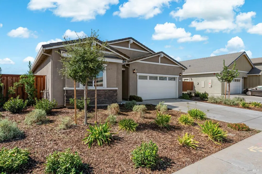 1745 Orchid Avenue Dixon, CA 95620