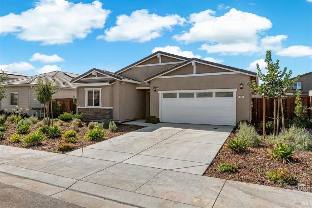 1745 Orchid Avenue Dixon, CA 95620