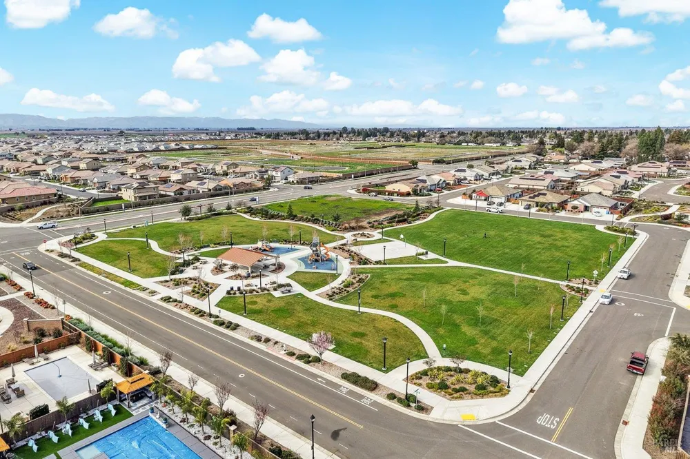 1745 Orchid Avenue Dixon, CA 95620